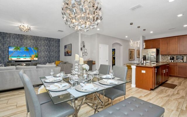 5421 Solterra Circle