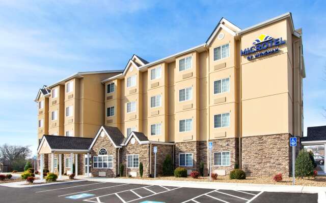 Microtel Inn & Suites by Wyndham Shelbyville