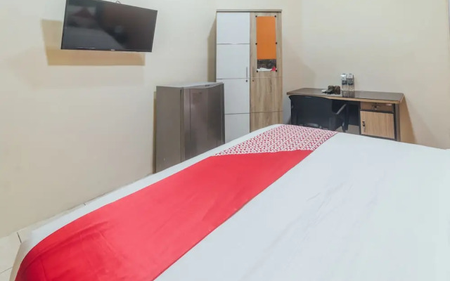 OYO 2010 Satria Guest House