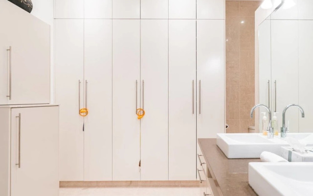 Live in Federation Style Luxury With Stunning Views