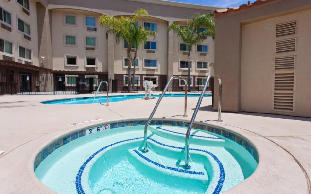 Holiday Inn Express San Bernardino - Colton by IHG