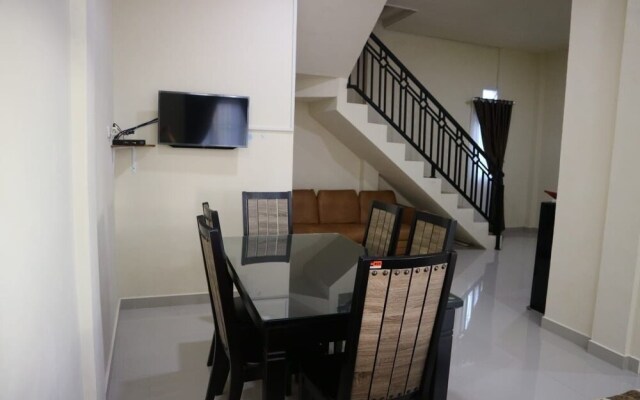 Mahkota Family Homestay