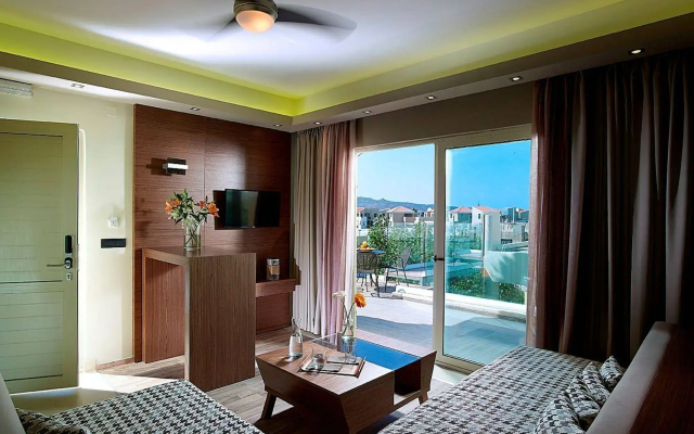 Elotis Suites