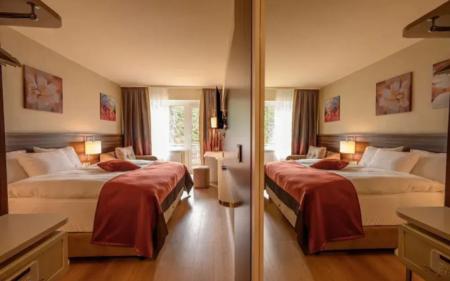 Sunday Schwarzbachtal Hideaway Resort