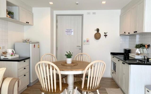 Summer Huahin Condo612,Near beach&Cicada,Beautiful swimming pool