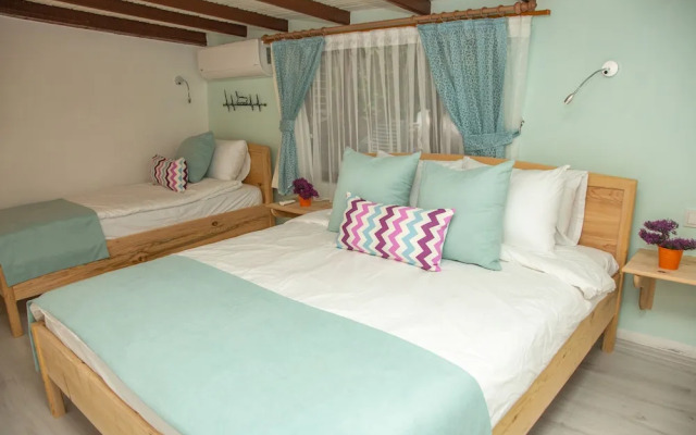 Kara Kedi Beach Bungalow
