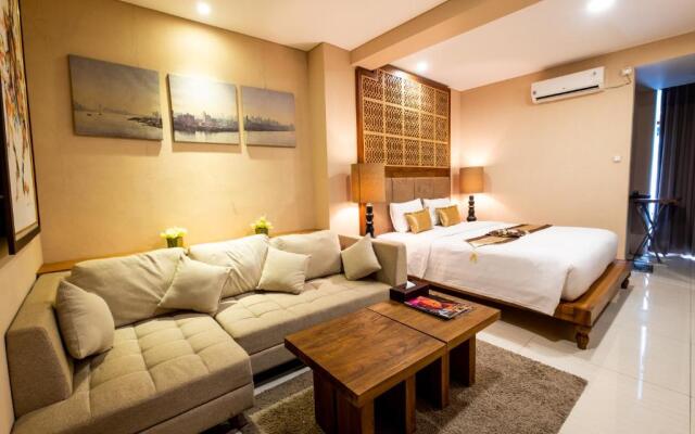 Raintree Boutique Villa & Gallery
