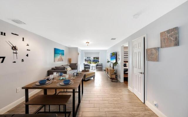 Sunny Waterside B in Dania Beach