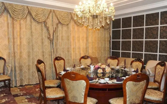 Zhongchang Building (Changchun Railway Station)