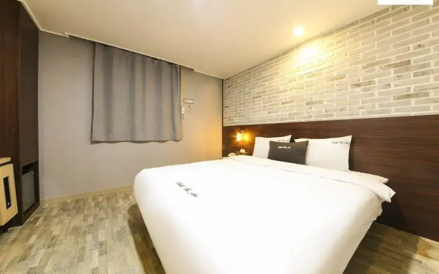 Hotel the Ace