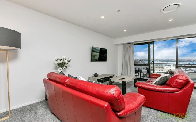 QV Sunny New Apt with Balcony -976