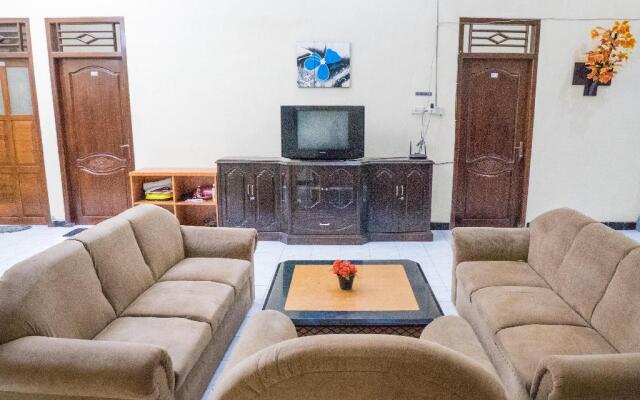 Al Thalib 8 Syariah by Oyo Rooms