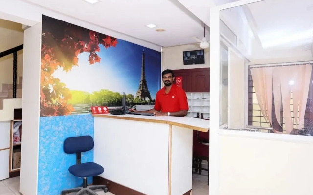 Gamas Centre by OYO Rooms