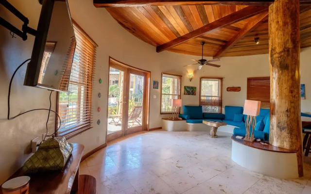 Indigo Belize 1A 3 Bedroom Condo by RedAwning