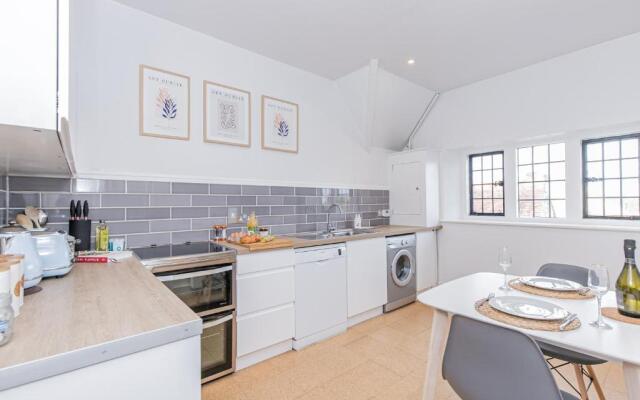 Oxfordshire Living - The Spencer Apartment - Woodstock