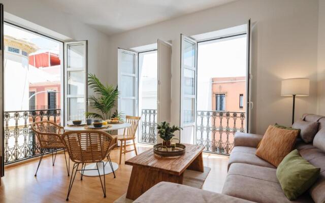 Hostly Rivero 2A Center loft-Fibre-communal terrace-Parking Optional-CLess