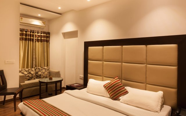 OYO 326 Hotel Shubhdeep Aashiyana