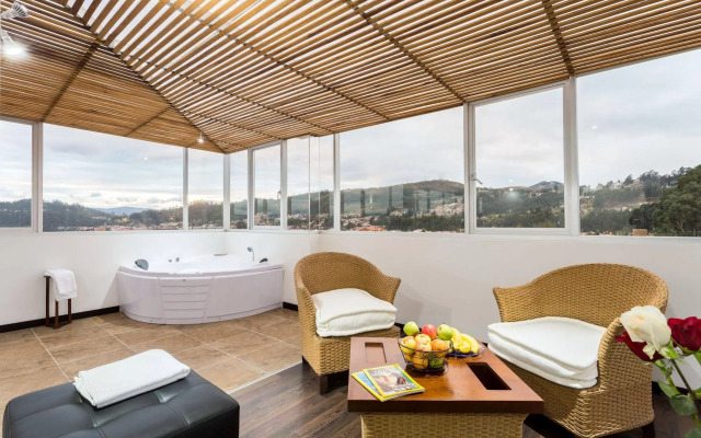 Gaviota Apartments & Suites