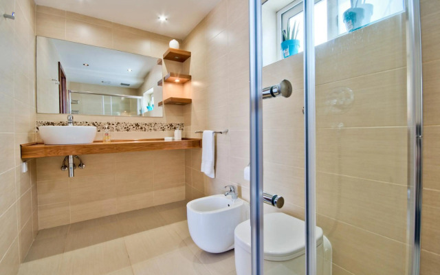 Magnificent Seafront 2-bedroom Sliema penthouse