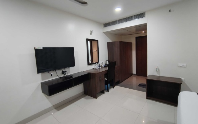 Townhouse Cineplanet Kompally