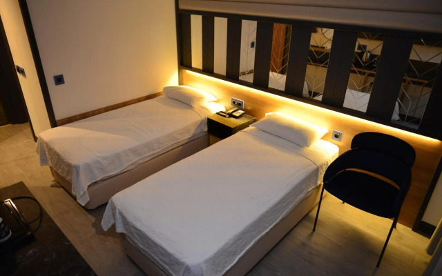 Oasis Otel