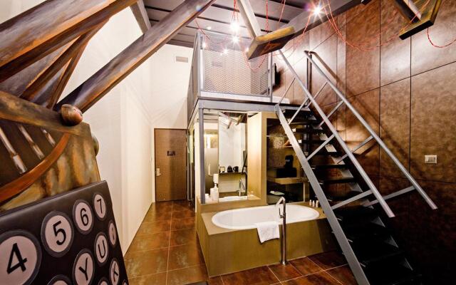 Wanderlust Hotel
