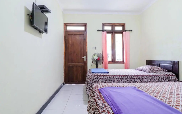 Rock Garden Homestay & Resto