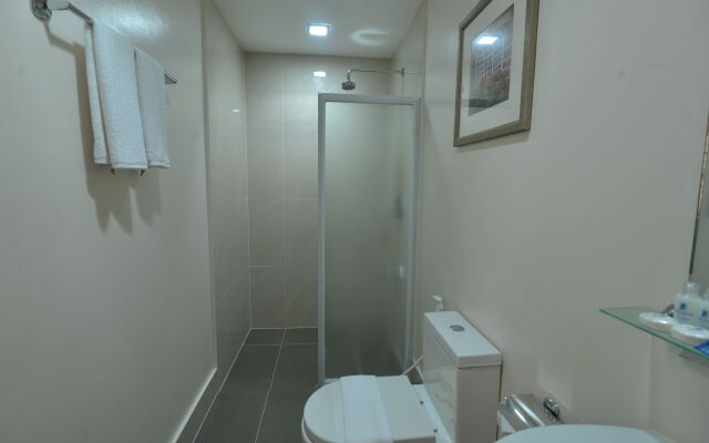 Royal Suites Condotel