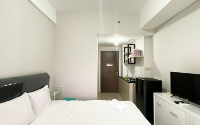 Homey And Warm Studio Transpark Juanda Bekasi Timur Apartment