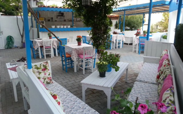 Ela Hotel