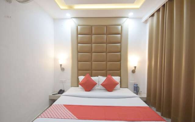 OYO 12066 Hotel Gellasenheit