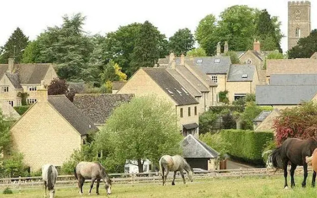 Browns Cottage - Cotswolds