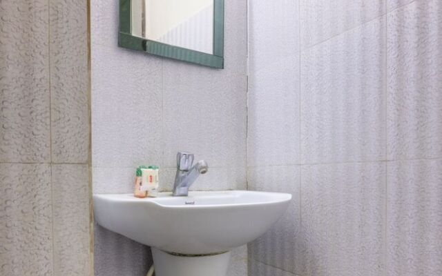 OYO 345 Hotel Red Mount Aquilla