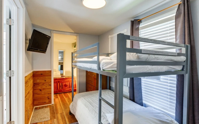 Pet-friendly Pensacola Home w/ Patio & Yard!