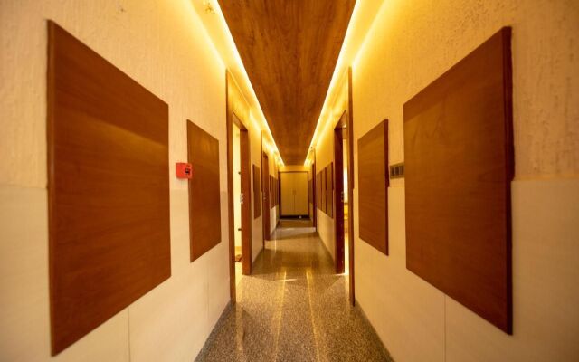 The Leela Park by TGI, Domlur