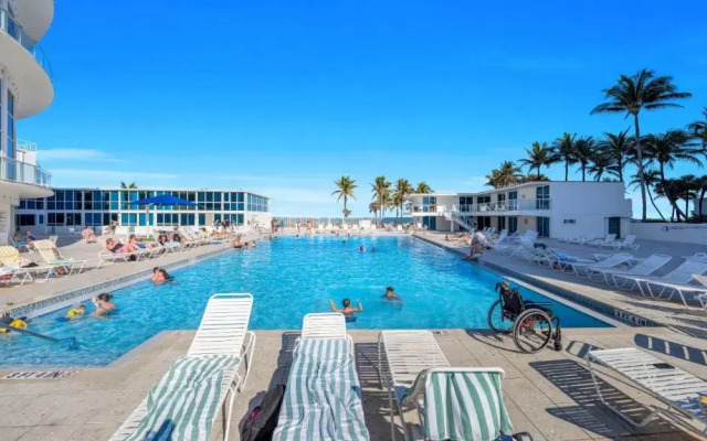 Castle Beach Club Apartments