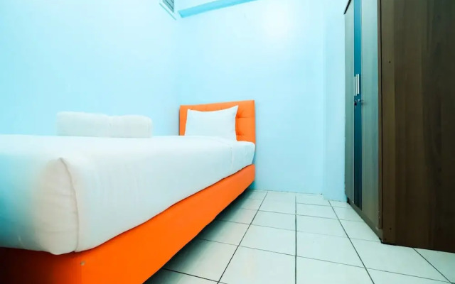 Simple 2BR Green Pramuka Apartment