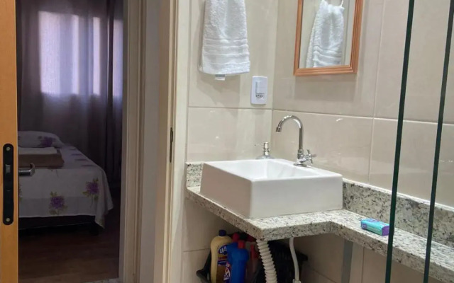 Apartamento 2 Quartos c/ Vaga de Estacionamento