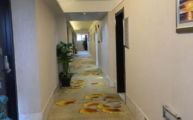 Kunming Jiesheng Hotel (Dianchi Aegean Shopping Park)