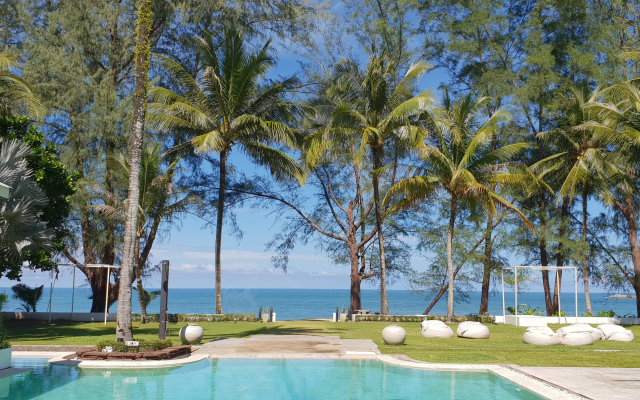 The Anda Mani Khaolak Beachfront Villas