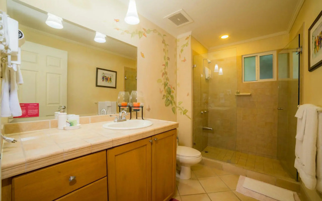 Del Mar 4O 2 bdr - 2 bath