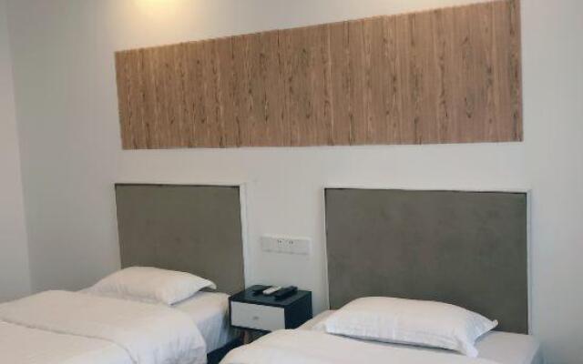 OYO YaShe Hotel