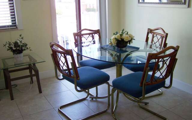Gulf Winds Beach Resort