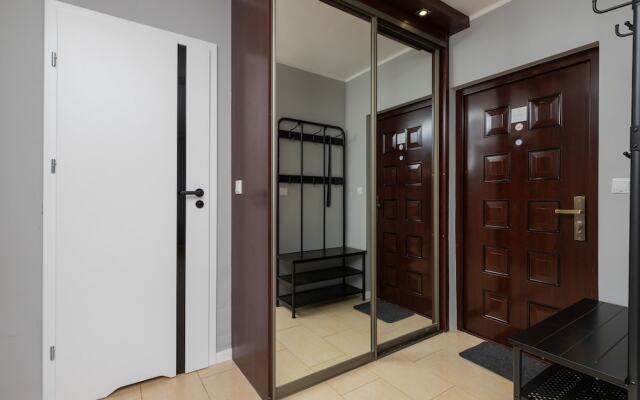 Długie Ogrody Apartment by Renters