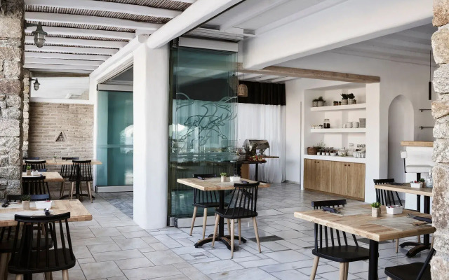 Mr & Mrs White Mykonos