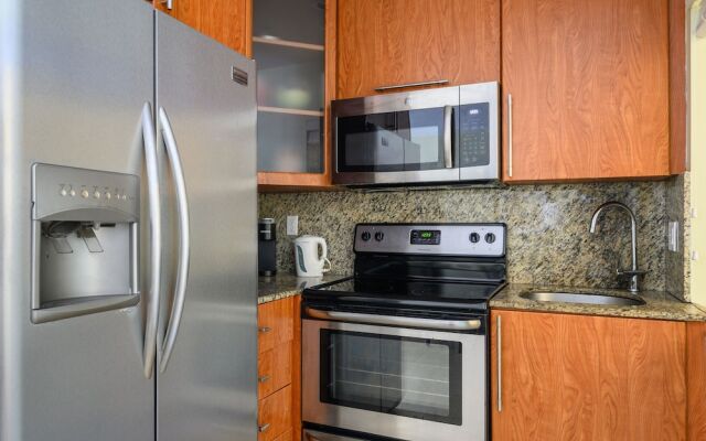 1ivd103j 1 Bedroom Hotel Room