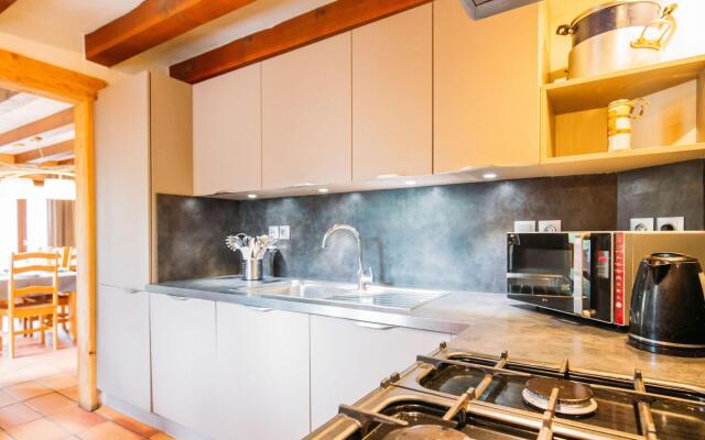 Atmospheric 14-person Chalet in Plagne 1800