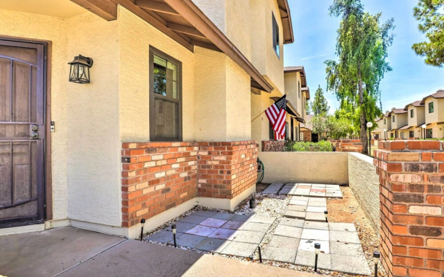 Vibrant Gilbert Gem: Community Pool & Hot Tub