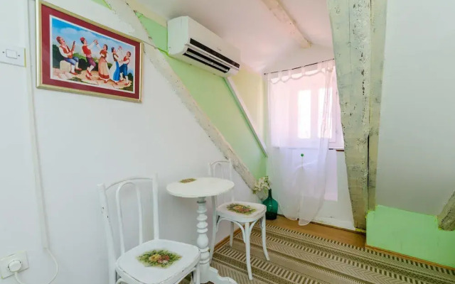 Old Town Baroque Palace Accommodation