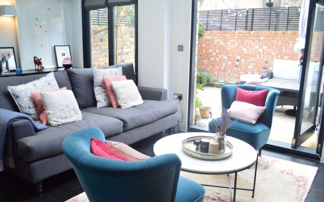 Architecturally Designed Garden Flat